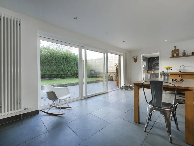 Sliding Windows — Gallery Parson's Green